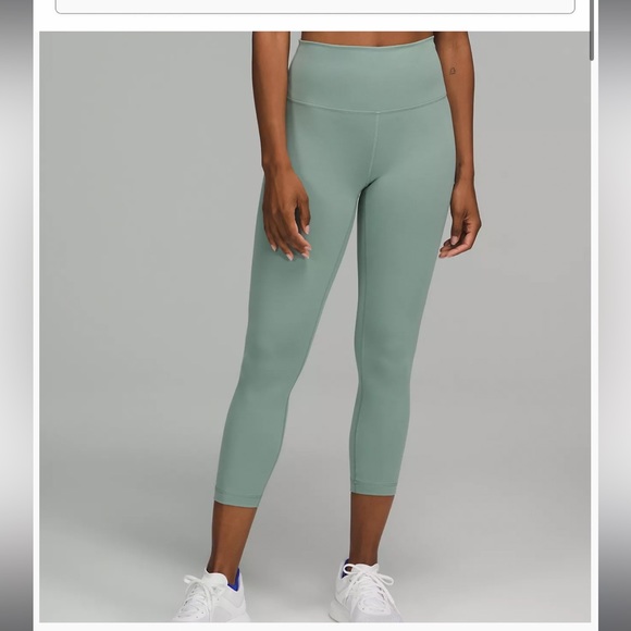 Lululemon 
DESCRIPTION 	Wunder Train HR Crop 23" *Contour Fit MYGD 4 - Picture 1 of 4